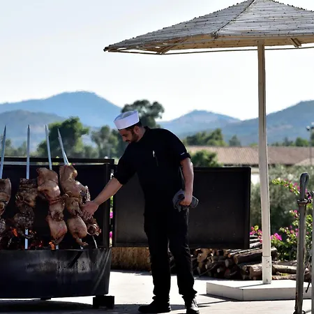 Janna E Sole Hotel Agrustos