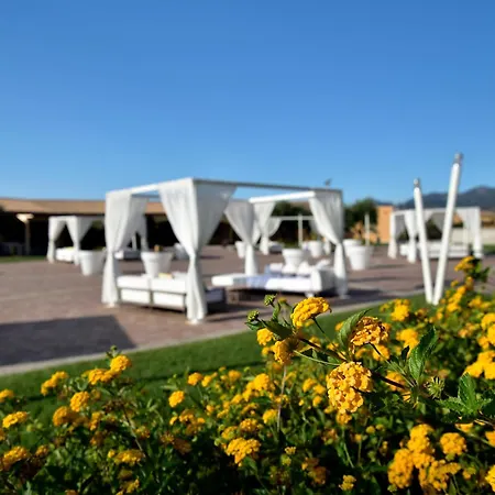 Janna E Sole 4* Agrustos