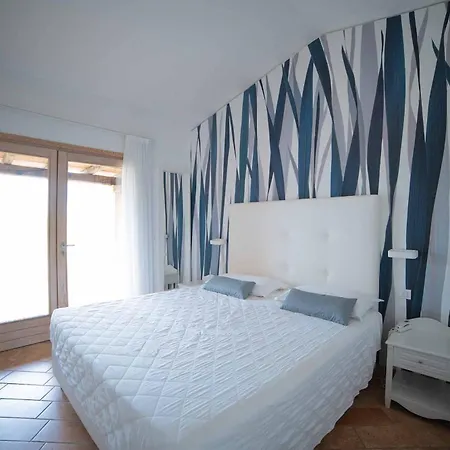 Janna E Sole Agrustos