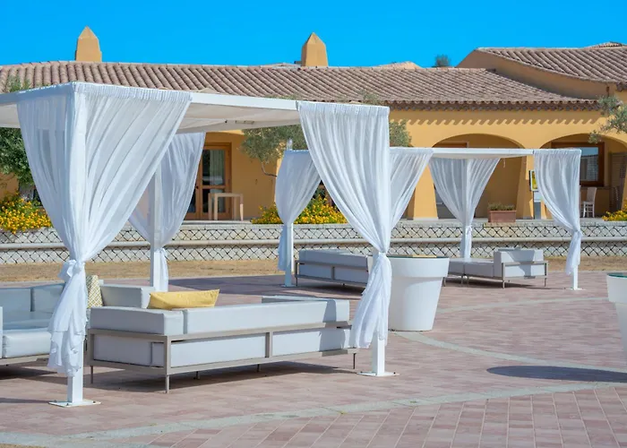 Janna E Sole Budoni فندق 4*