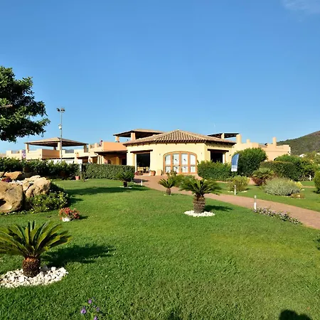 Janna E Sole Budoni Ξενοδοχείο 4*